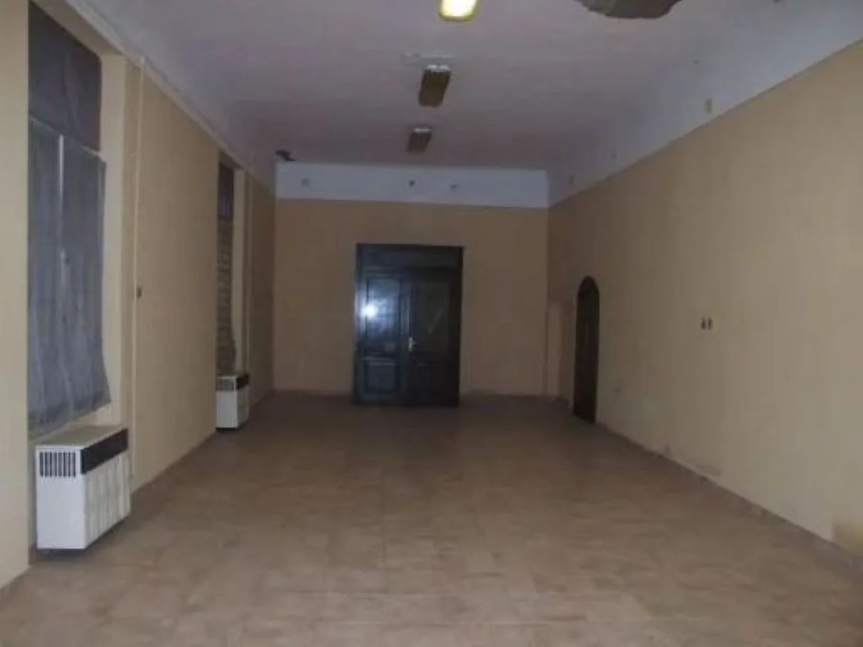 Eladó iroda / üzlet / kereskedelmi / szolgáltató Gyula Budai Nagy Antal utca - Kép 2