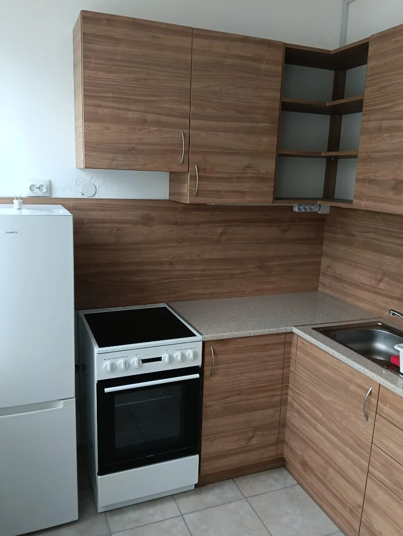 Kiadó panel lakás Gödöllő Palota-kert - Kép 11