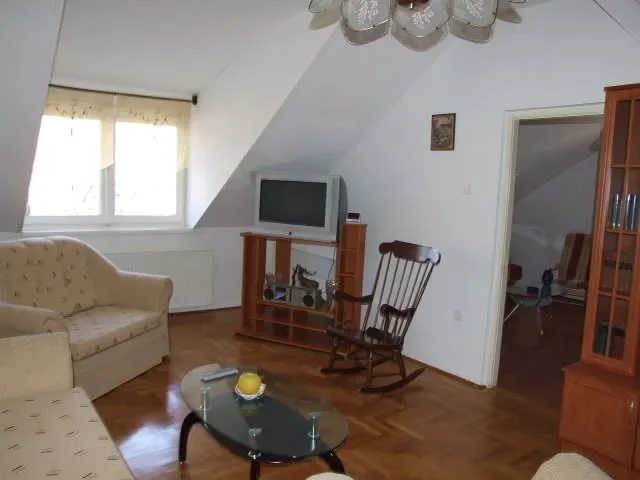 Eladó lakás Gyula Béke sugárút - Kép 2