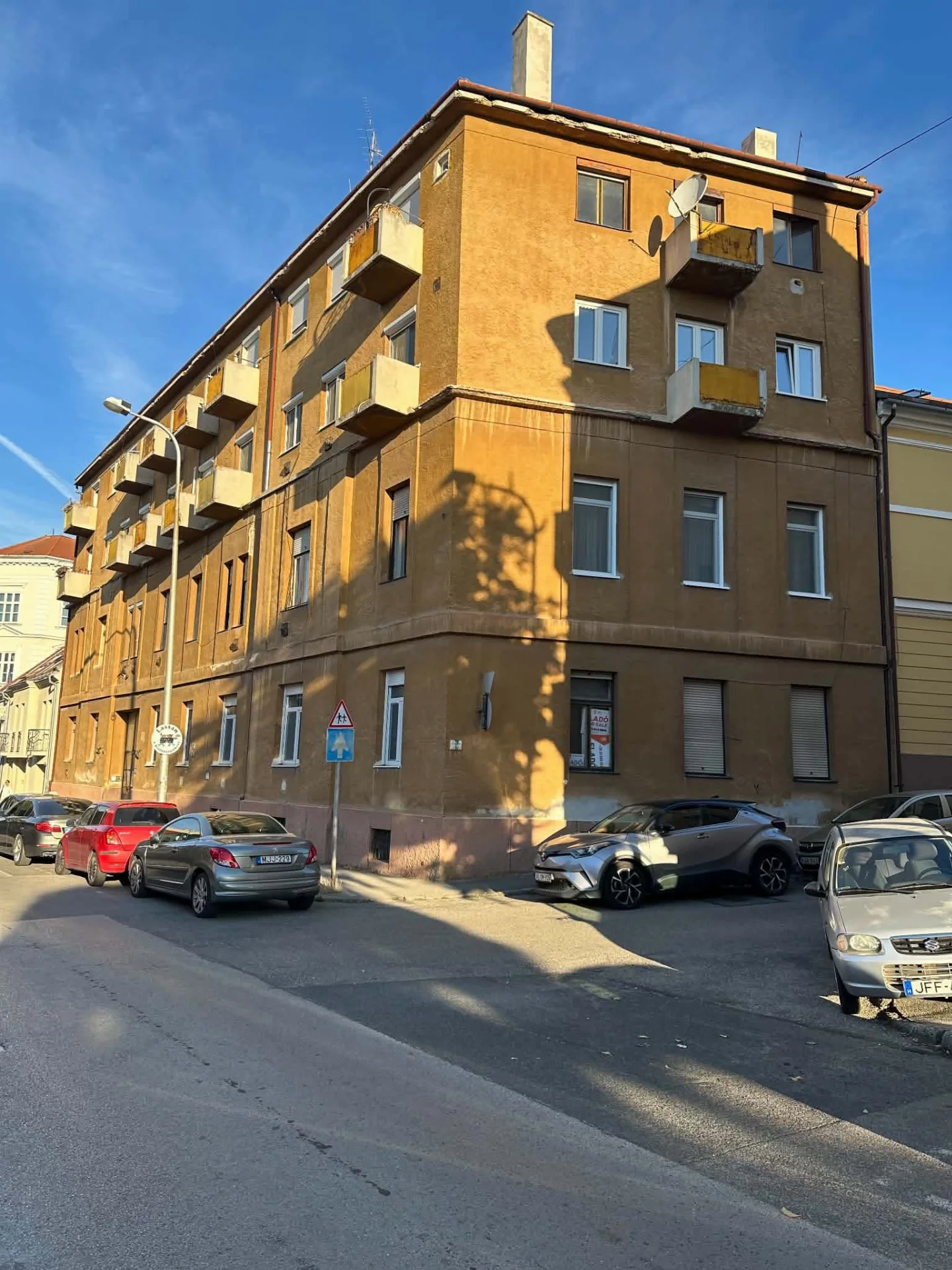 Eladó lakás Pécs Alkotmány