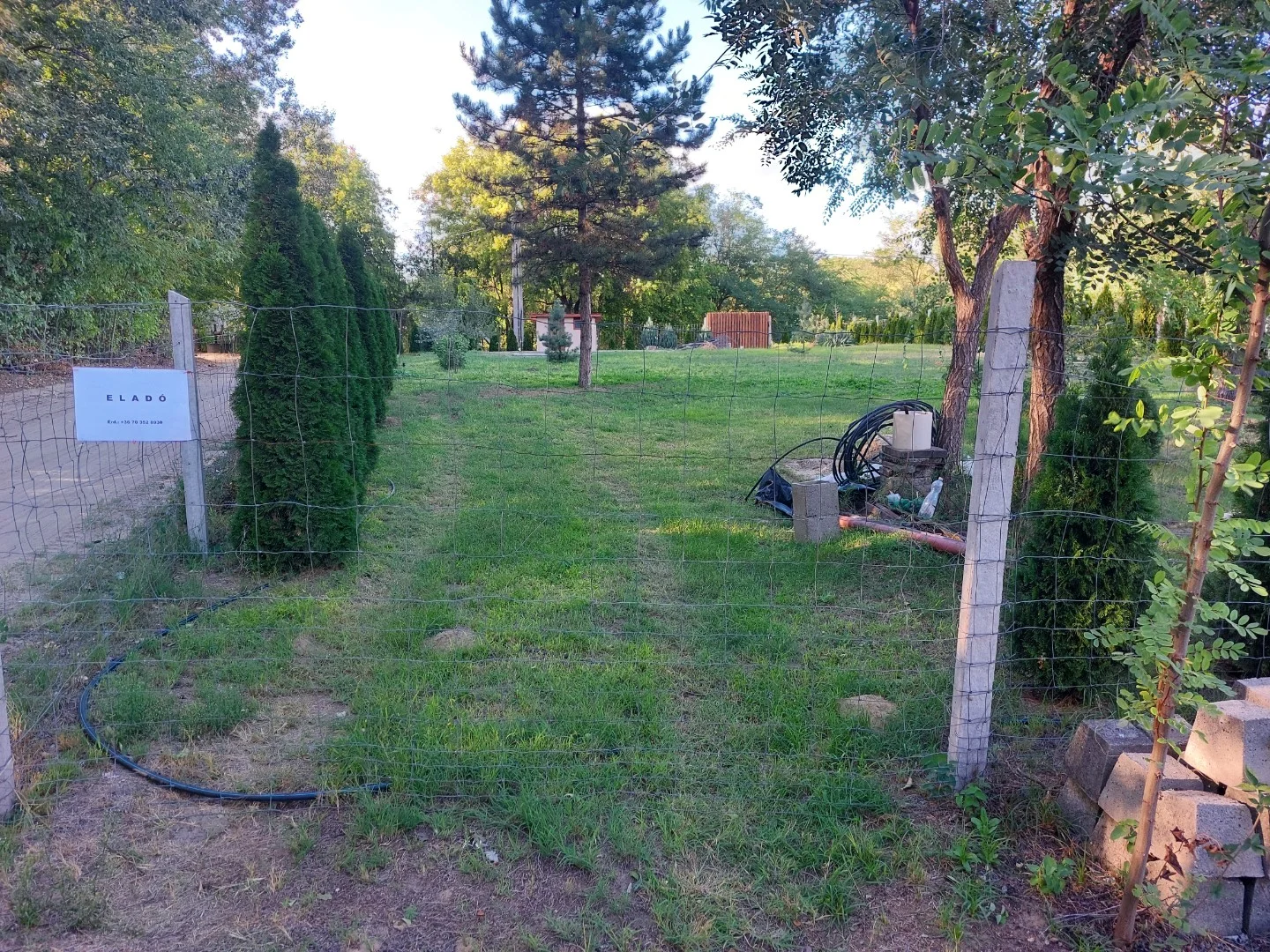 Eladó építési telek Paks Kölesdi út 0382/7 Hrsz: