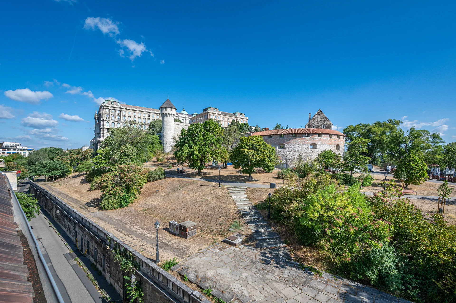 Eladó lakás Budapest 01. ker. Váralja - Kép 3