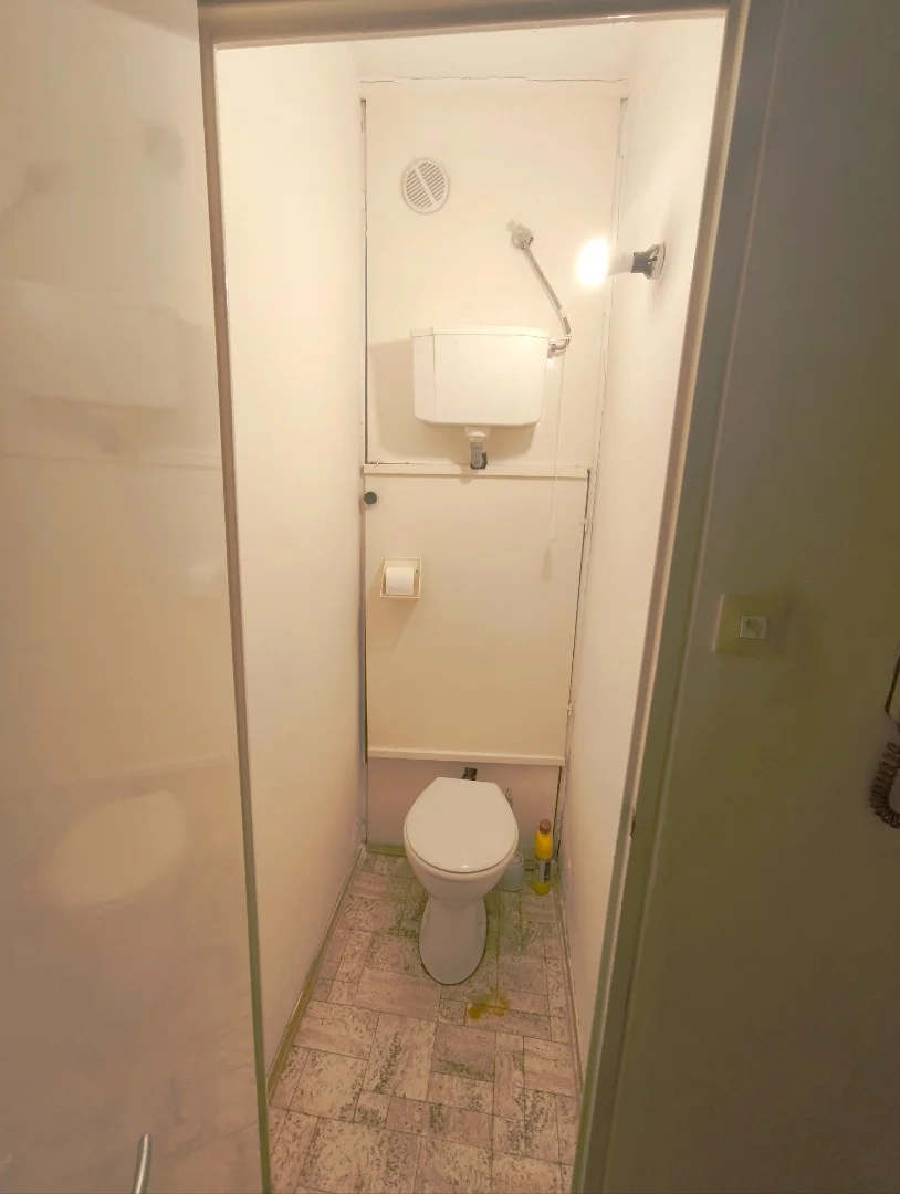 Eladó panel lakás Pécs Viktória utca - Kép 8