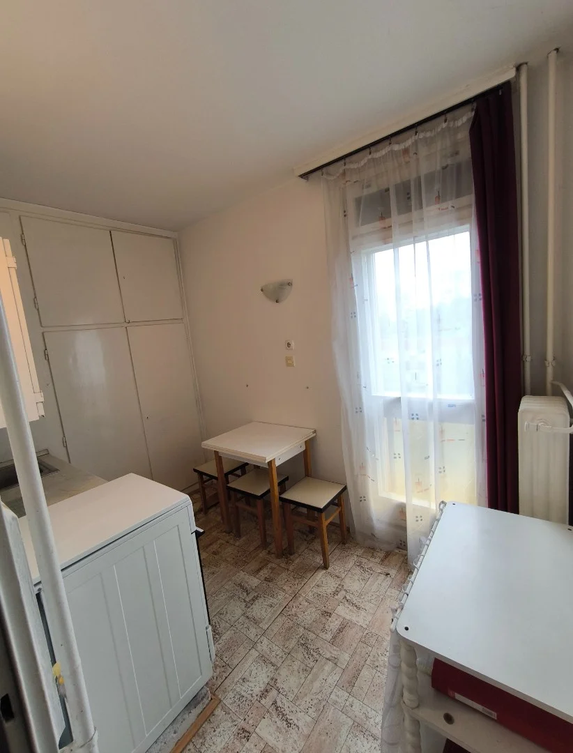 Eladó panel lakás Pécs Viktória utca - Kép 5