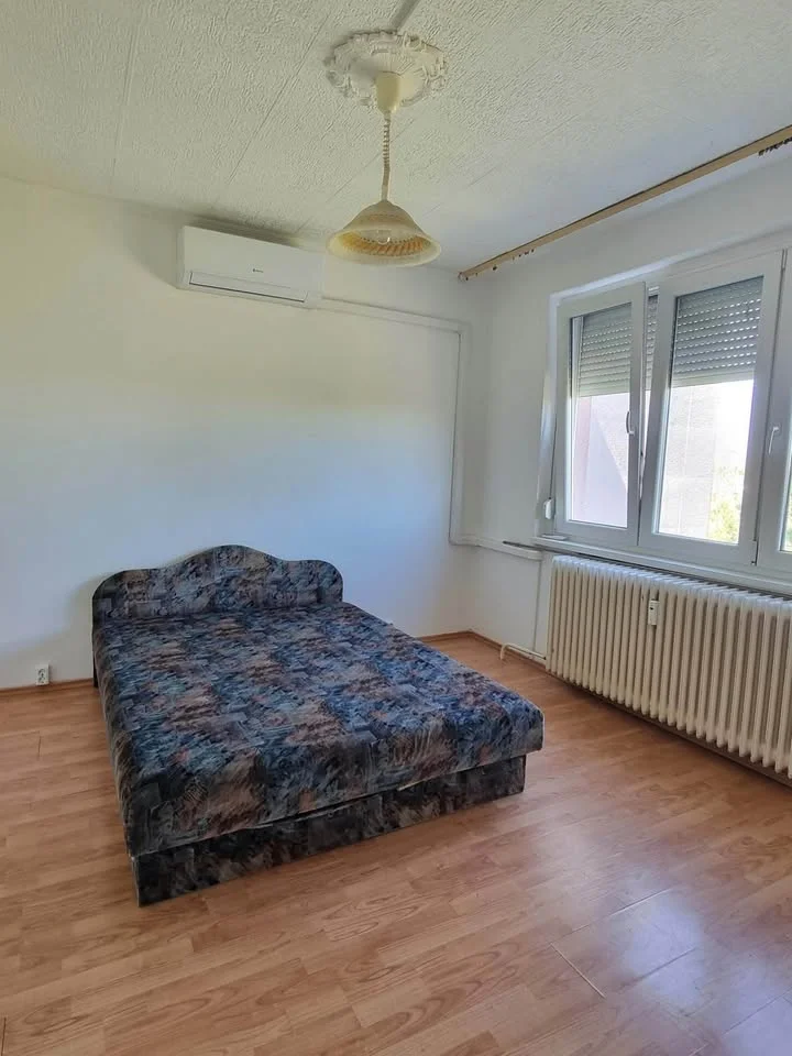 Eladó lakás Dunaújváros - Kép 5