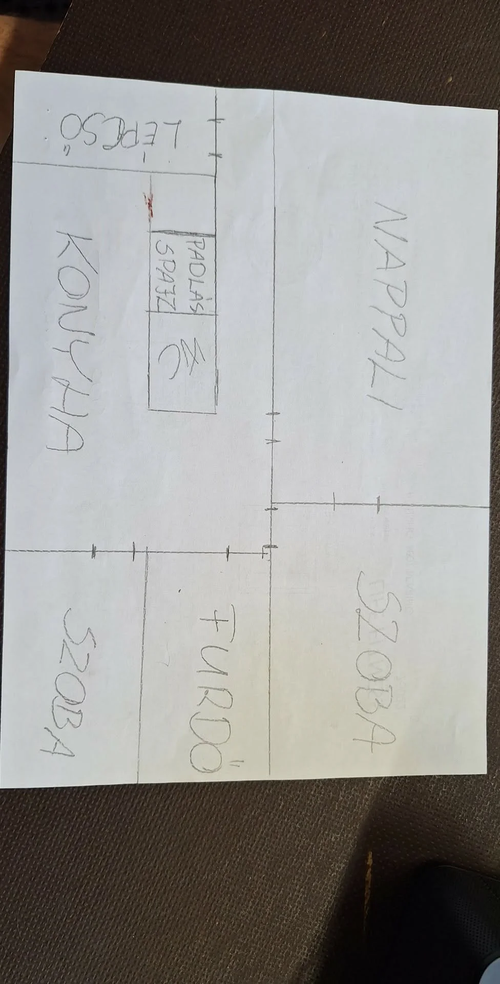 Eladó sorház Kalocsa Vörösmarty utca alaprajz