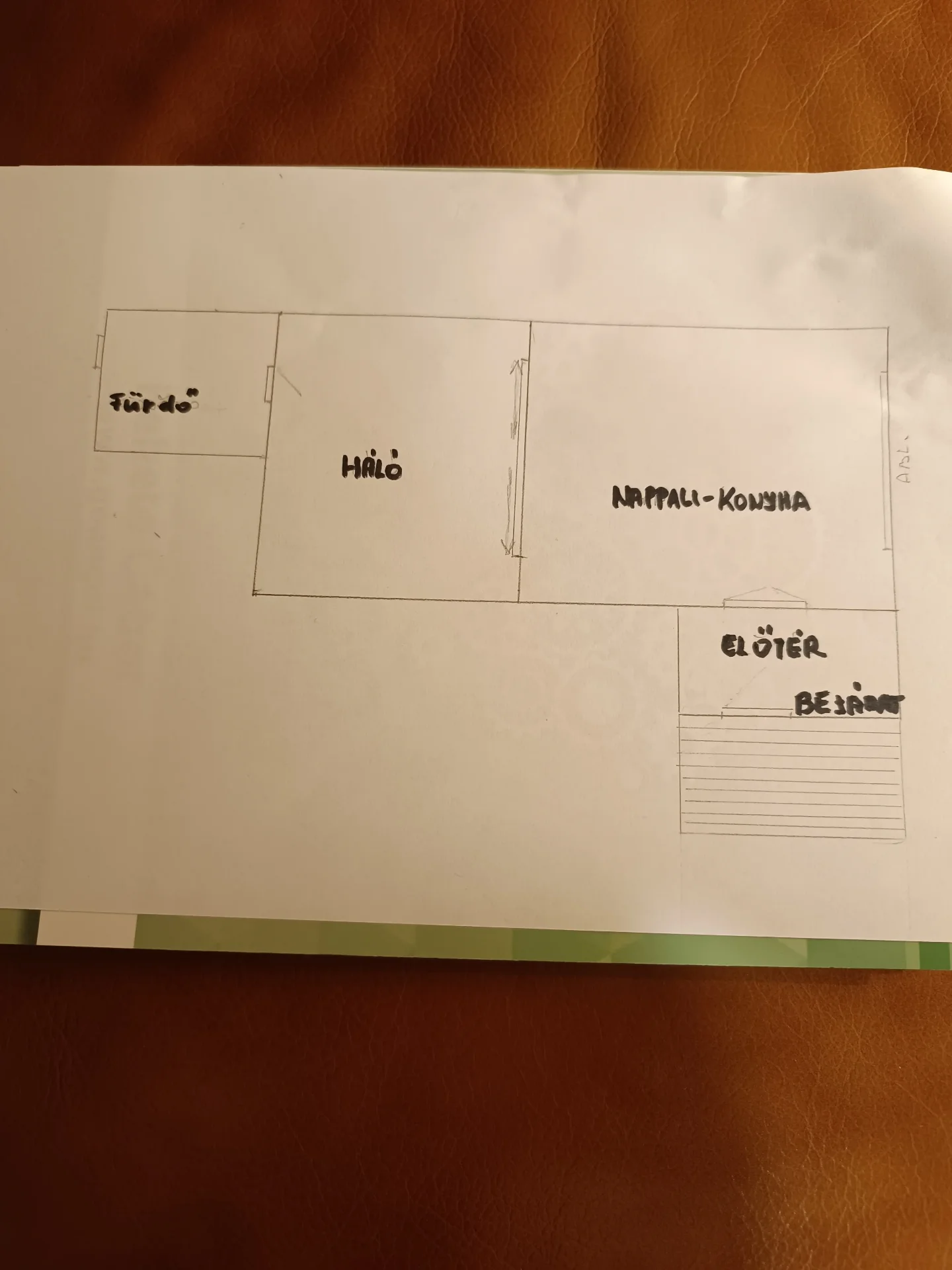 Kiadó tégla lakás Leányvár Vasút utca alaprajz
